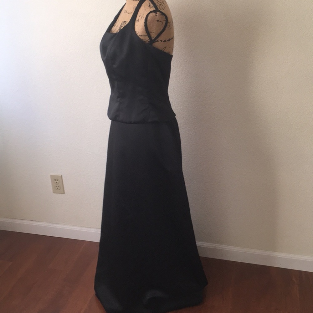 Like NEW. Size 10. Beautiful prom set . After six.